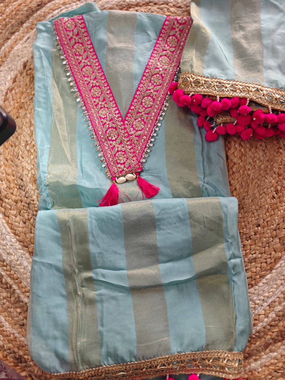 Organza unstitched fabric