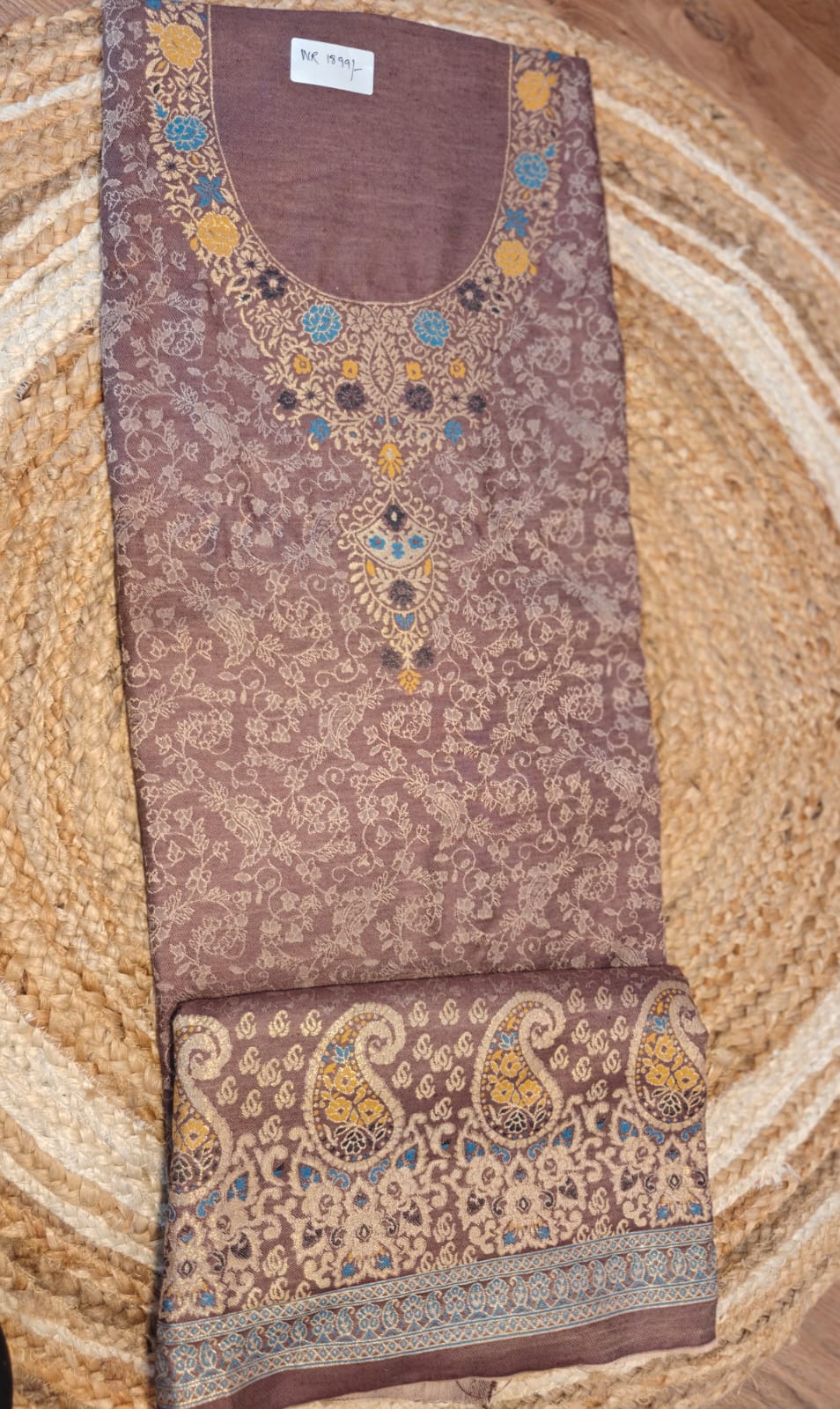 Wollen fabric unstitched